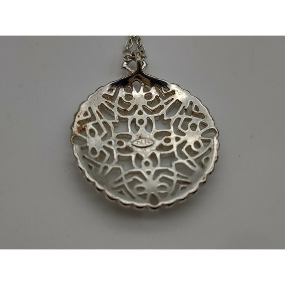 Avon Silvertone Filigree Pendant Round Rhinestone  Cutout  Necklace - Picture 6 of 6